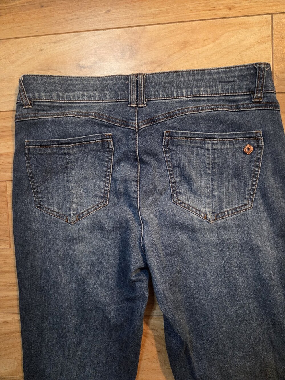 Democracy Ab Solution Bootcut Jeans Womens Shaping Stretch Size 10 - Picture 6 of 9